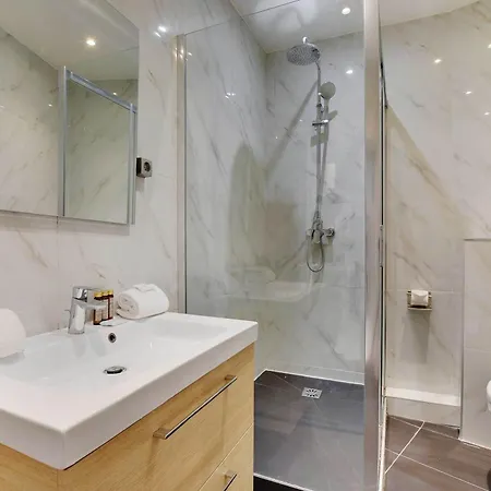 4 Proche Bastille Confort Apartamento